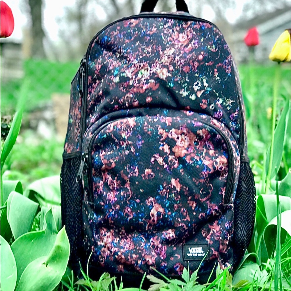 Last! NWT Vans Alumni Galaxy 3P Alumni Backpack - Picture 6 of 8